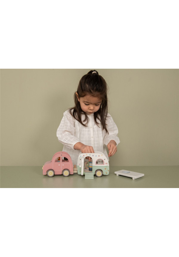 SET COCHE Y CARAVANA LITTLE DUTCH
