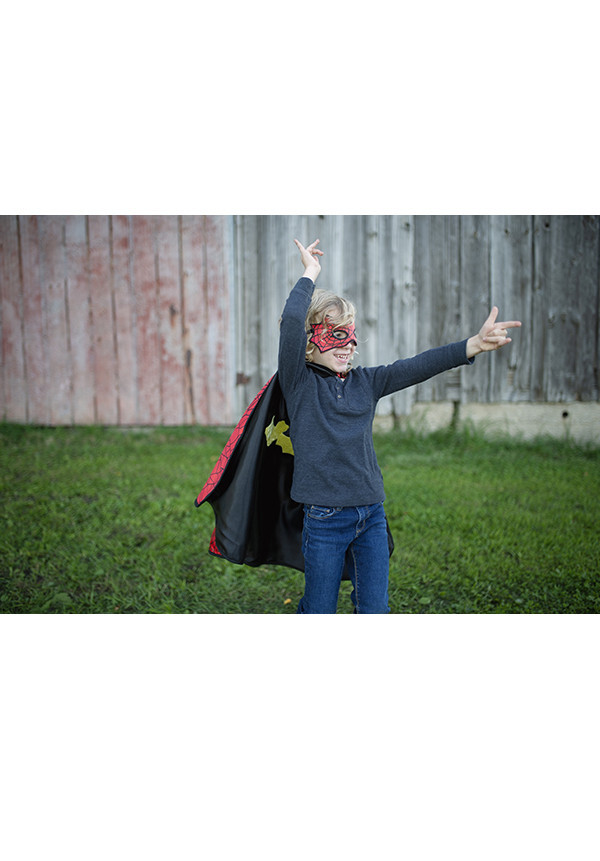 Capa reversible superheroe/spiderman TALLA 5-6 GREAT PRETENDERS