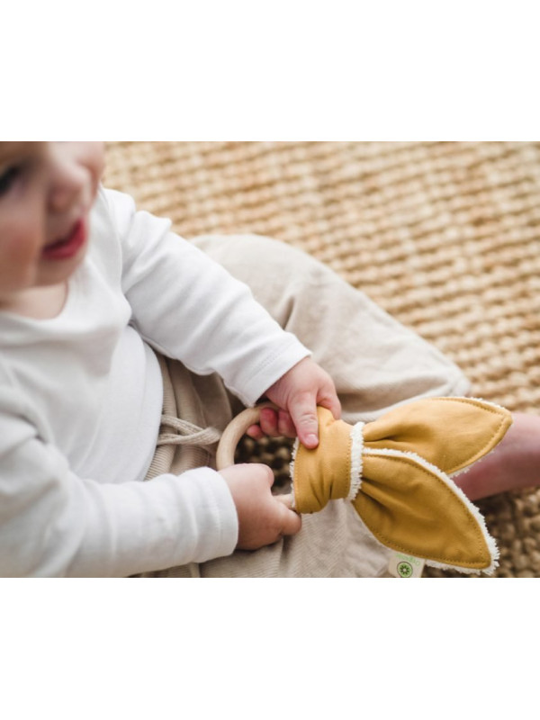 Anilla mordedor conejo de algodón orgánico: ocre A PUNT