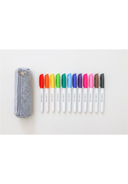 Estuche con 12 rotuladores tiza liquida
