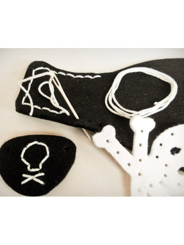 Kit de costura disfraz: Pirata A PUNT